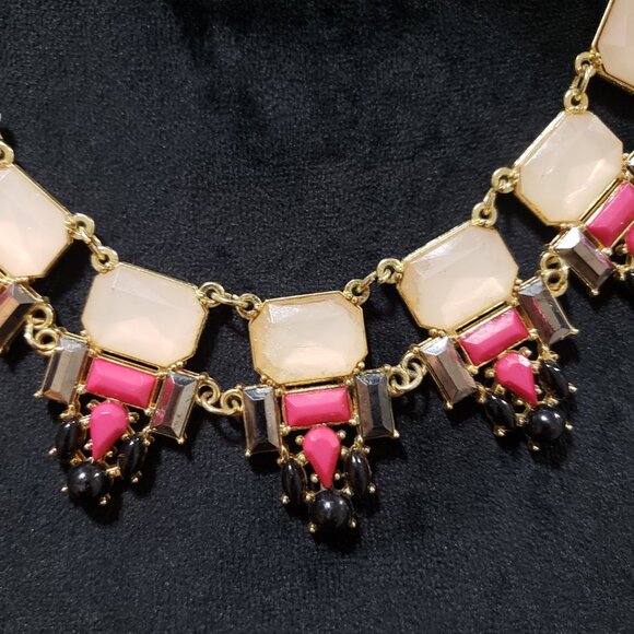 Womens Fashions Multicolor Glass Shape Stone Colored Necklace with Lobster Clasp - Picture 5 of 9